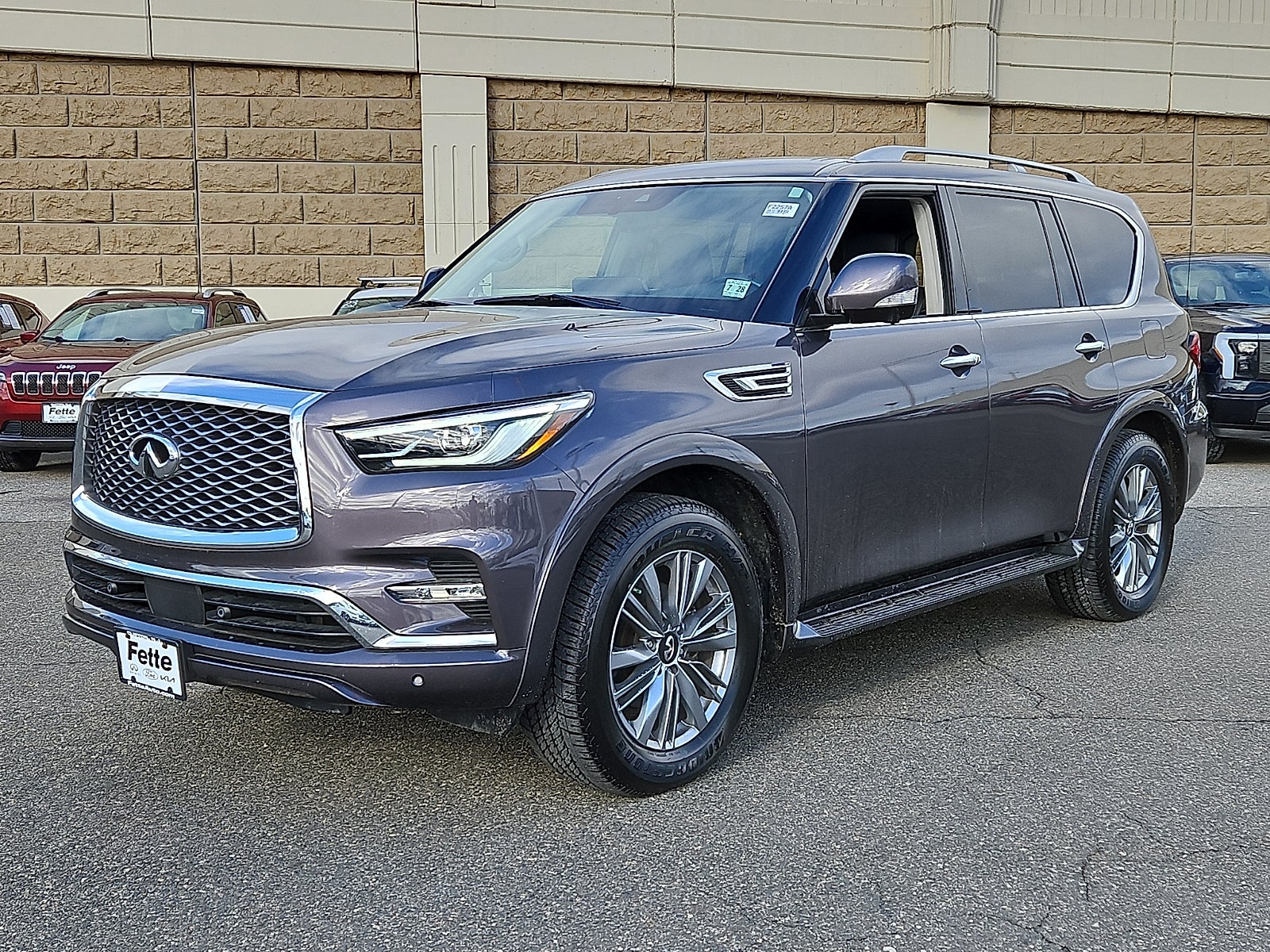 2023 INFINITI QX80